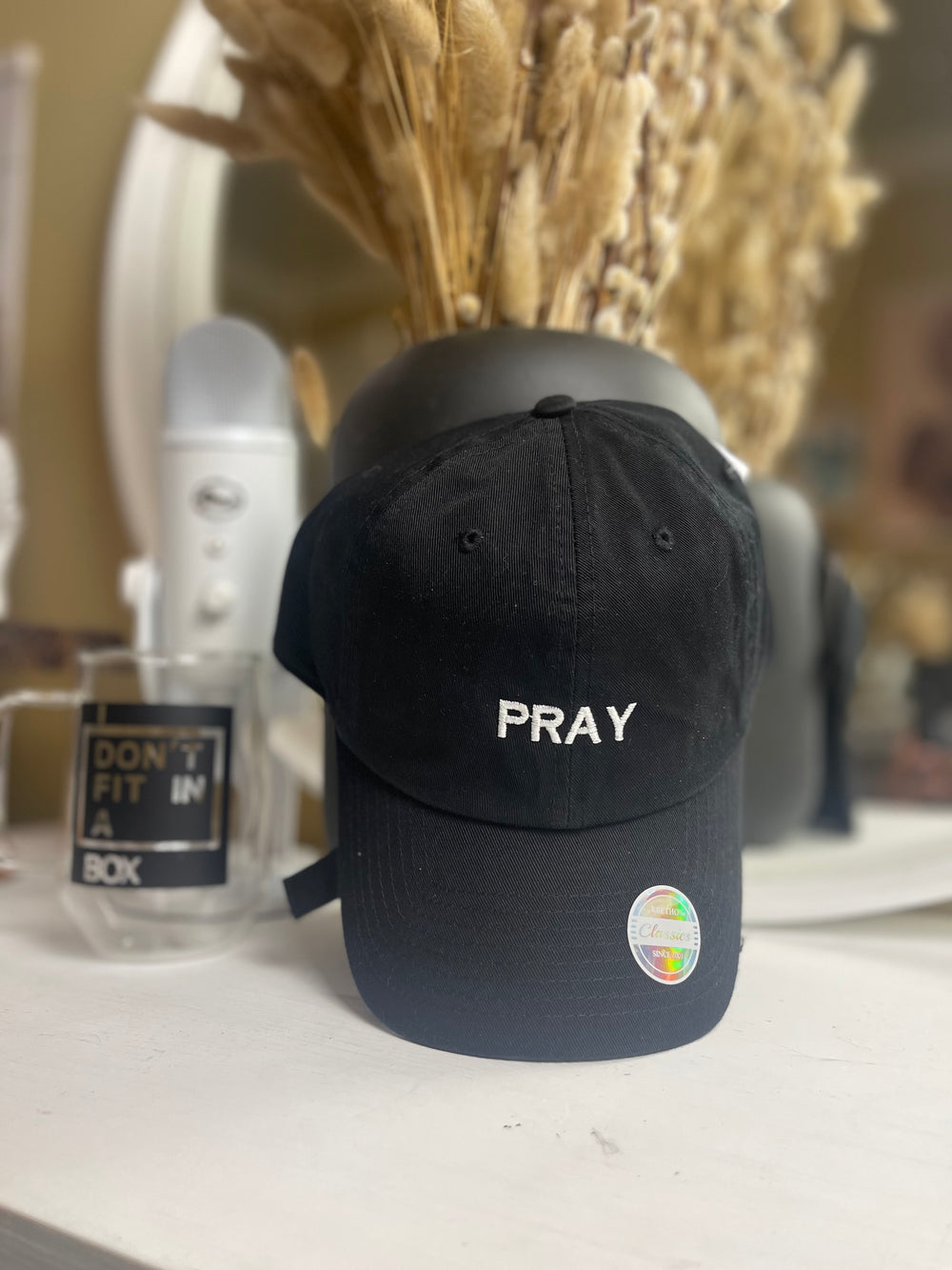 Pray Hat Black